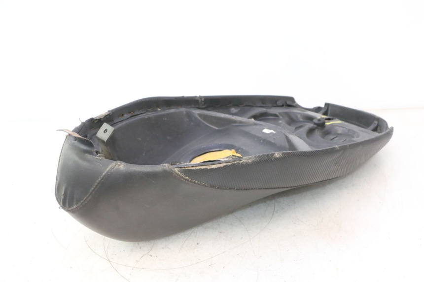 photo de SITZ PEUGEOT TREKKER 50 (1995 - 2004) - Zoom auf Komponenten