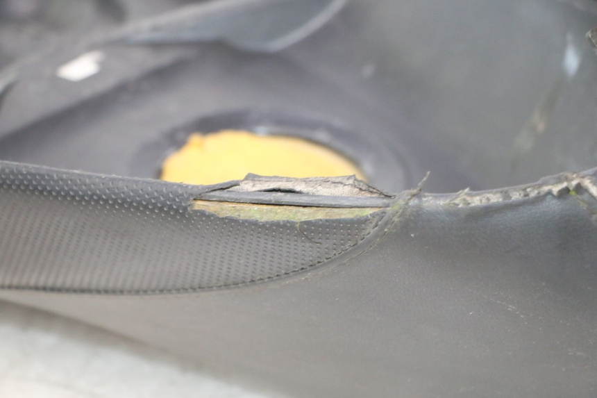 photo de SITZ PEUGEOT TREKKER 50 (1995 - 2004) - Detaillierte Sichtprüfung