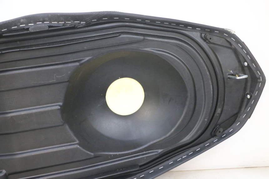 photo de SITZ YAMAHA TRICITY 300 (2020 - 2024) - Zoom auf Komponenten