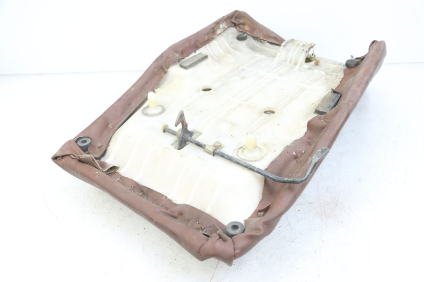 photo de SITZBANK HONDA TRX 300 (1988 - 2000) - Technische Nahaufnahme