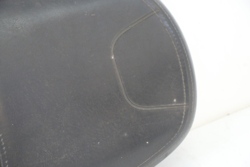 photo de SELLE PEUGEOT TWEET 4T 50 (2014 - 2019) - Technische Nahaufnahme