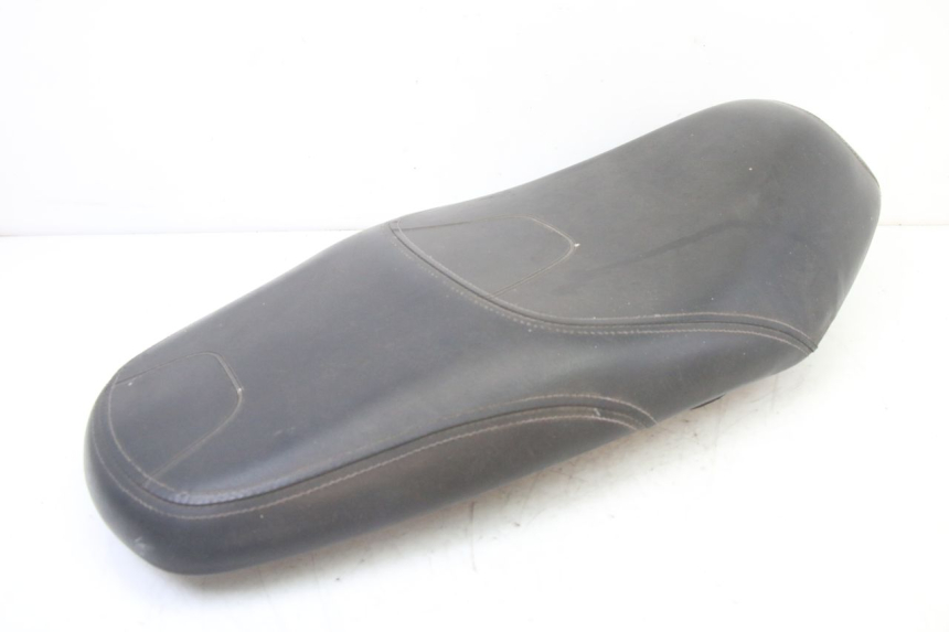 photo de SELLE PEUGEOT TWEET 4T 50 (2014 - 2019) - Oberflächenzustand und Material