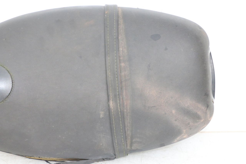 photo de SITZ PIAGGIO TYPHOON 50 (2000 - 2009) - Hochauflösende Nahaufnahme