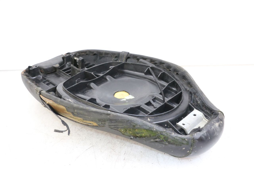 photo de SITZ PIAGGIO TYPHOON 50 (2000 - 2009) - Zoom auf Gebrauchszustand