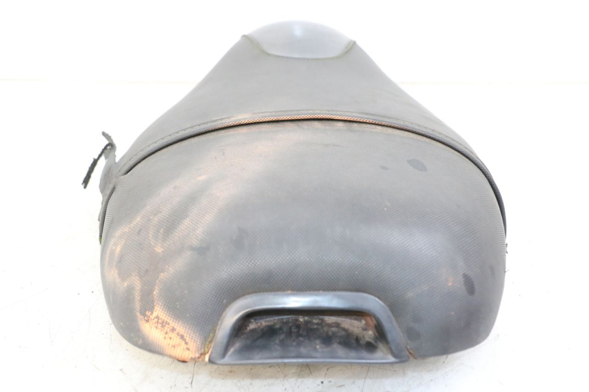 photo de SITZ PIAGGIO TYPHOON 50 (2000 - 2009) - Details der Befestigungspunkte