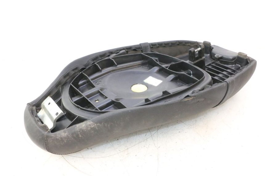 photo de SITZ PIAGGIO TYPHOON 50 (2000 - 2009) - Alternative Perspektive