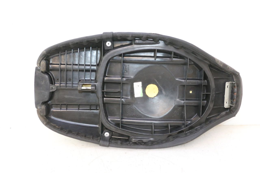 photo de SITZ PIAGGIO TYPHOON 50 (2000 - 2009) - Oberflächenzustand und Material