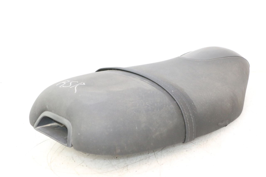 photo de SITZ PIAGGIO TYPHOON 50 (2000 - 2009) - Kennzeichnungen und Originalreferenzen
