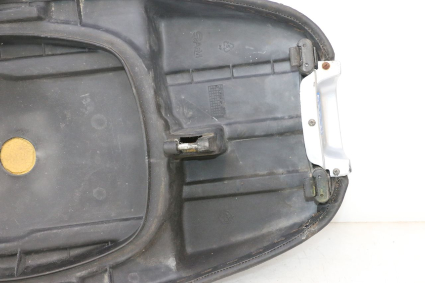 photo de SELLE PIAGGIO TYPHOON 50 (1993 - 1999) - Alternativer Blickwinkel