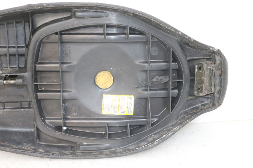 photo de SELLE PIAGGIO TYPHOON 80 (1994 - 1997) - Zoom auf Komponenten