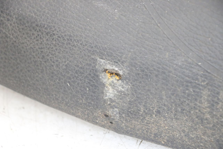 photo de SELLE PIAGGIO TYPHOON 80 (1994 - 1997) - Oberflächenzustand und Material