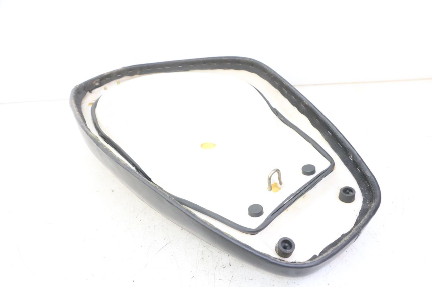 photo de SELLE UNIVERSAL BIKE ZN50QT-11B 50 (2018 - 2021) - Oberflächenzustand und Material