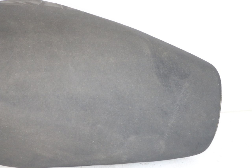 photo de Sitzbank BEELINE VELOCE 4T 50 (2011 - 2020) - Hochauflösende Nahaufnahme