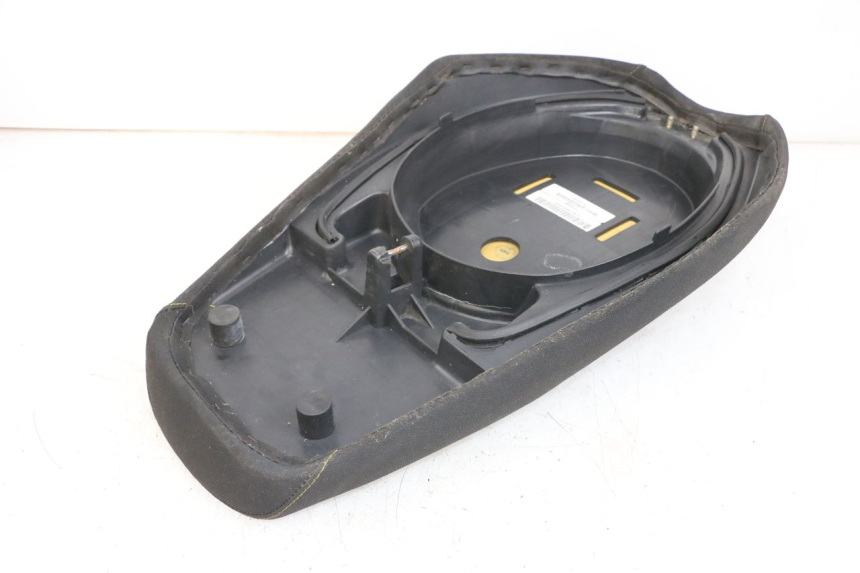 photo de Sitzbank BEELINE VELOCE 4T 50 (2011 - 2020) - Details der Befestigungspunkte