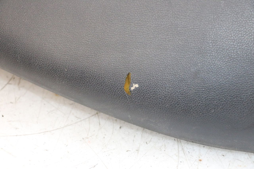 photo de SELLE PIAGGIO VESPA GTS SUPER IE 125 (2009 - 2016) - Zoom auf Komponenten