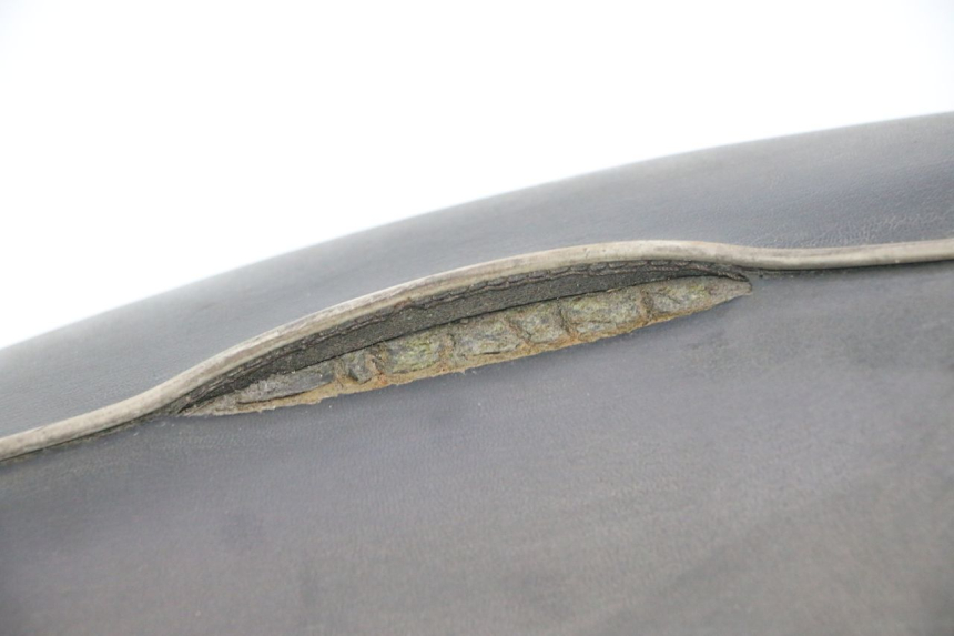 photo de SELLE PIAGGIO VESPA S 2T 50 (2007 - 2014) - Fokus auf die Struktur