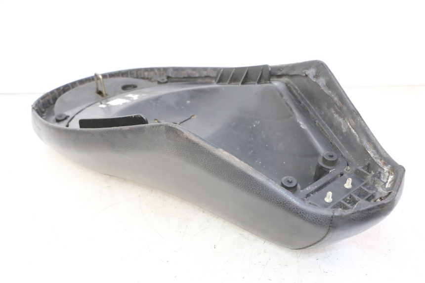 photo de SELLE PEUGEOT VIVACITY NEW 2T 50 (2008 - 2017) - Zoom auf Gebrauchszustand