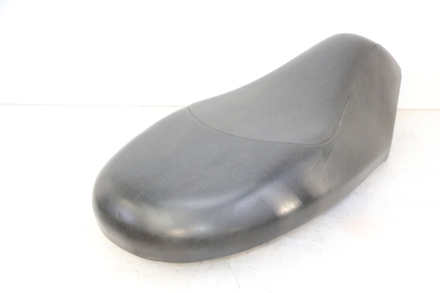 photo de SELLE PEUGEOT VIVACITY NEW 4T 50 (2008 - 2017) - Ergänzendes Produktfoto