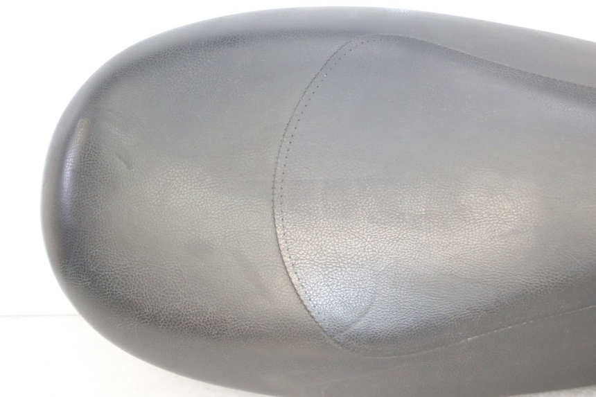 photo de SELLE PEUGEOT VIVACITY NEW 4T 50 (2008 - 2017) - Detaillierte Sichtprüfung