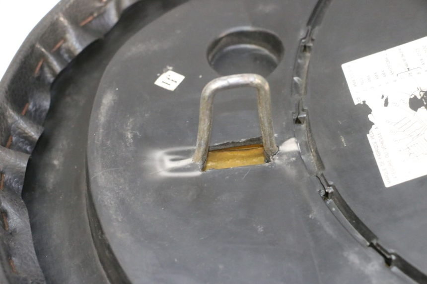 photo de SELLE PEUGEOT VIVACITY NEW 4T 50 (2008 - 2017) - Technische Nahaufnahme