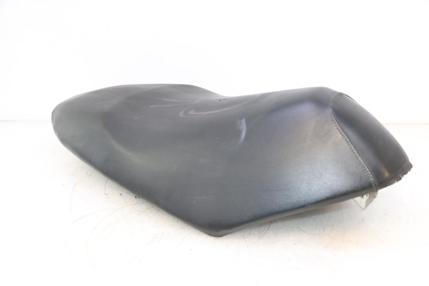 photo de SITZ PEUGEOT VIVACITY 50 (2004 - 2009) - Fokus auf die Struktur