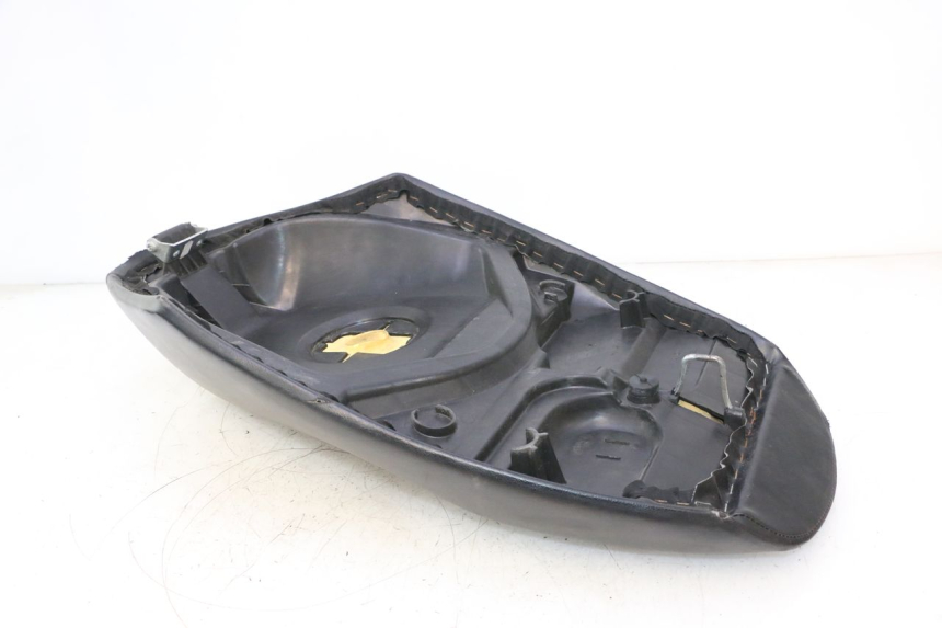 photo de SITZ PEUGEOT VIVACITY 50 (2004 - 2009) - Zoom auf Gebrauchszustand
