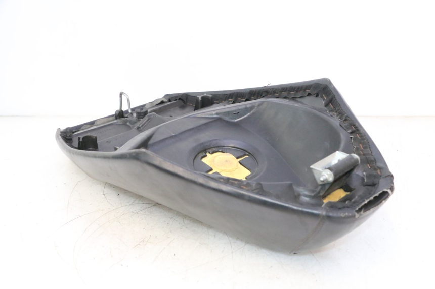 photo de SITZ PEUGEOT VIVACITY 50 (2004 - 2009) - Details der Befestigungspunkte