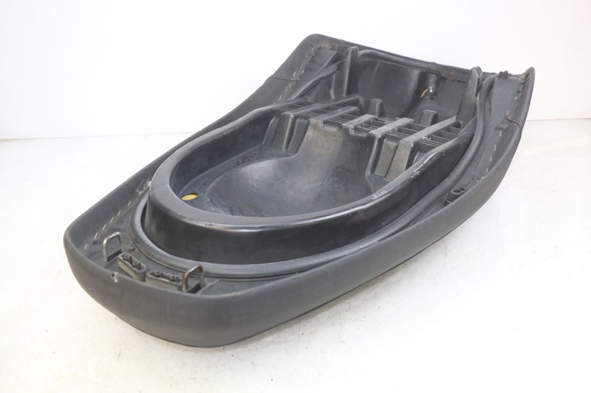 photo de SITZBANK YAMAHA X-MAX XMAX 250 (2006 - 2009) - Weitere Ansicht des Artikels