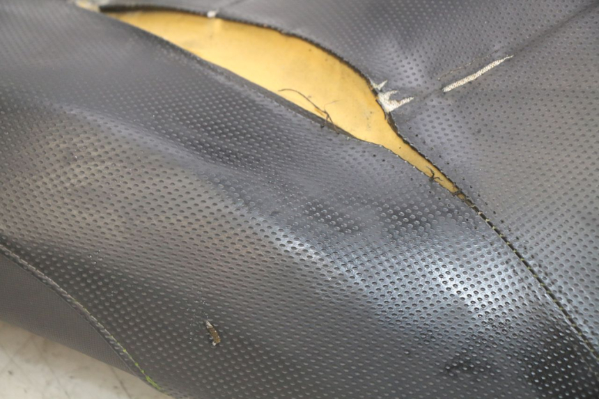 photo de SITZBANK YAMAHA X-MAX XMAX 250 (2006 - 2009) - Fokus auf die Struktur