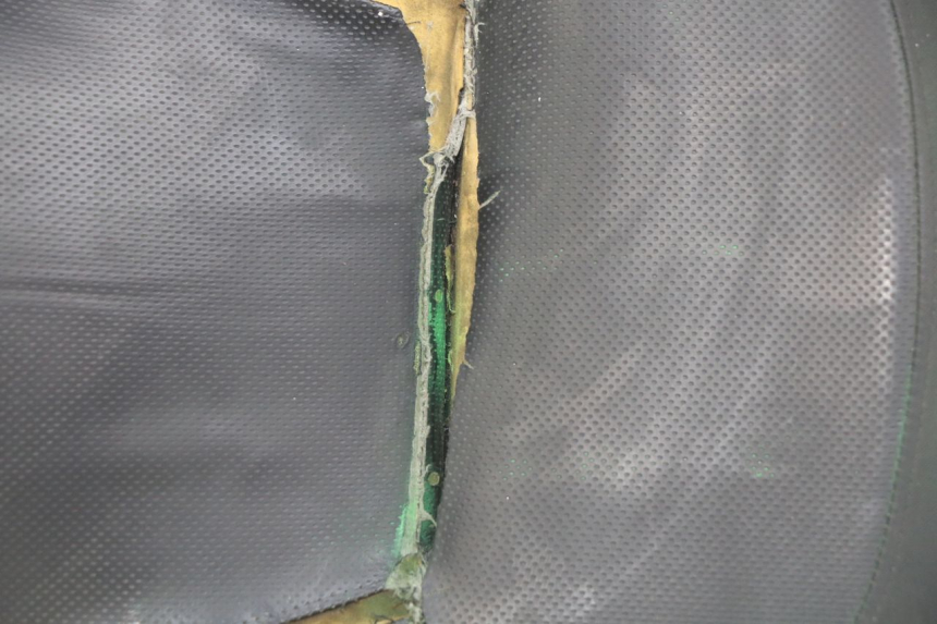 photo de SITZBANK YAMAHA X-MAX XMAX 250 (2006 - 2009) - Zoom auf Gebrauchszustand