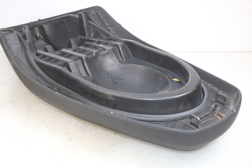 photo de SITZBANK YAMAHA X-MAX XMAX 250 (2006 - 2009) - Kennzeichnungen und Originalreferenzen