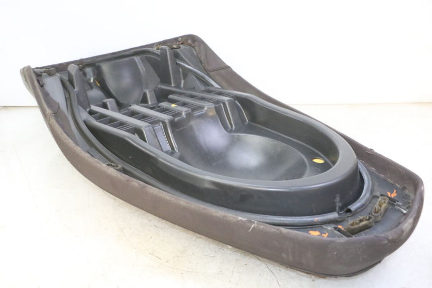 photo de SITZBANK YAMAHA X-MAX XMAX 250 (2006 - 2009) - Ergänzendes Produktfoto