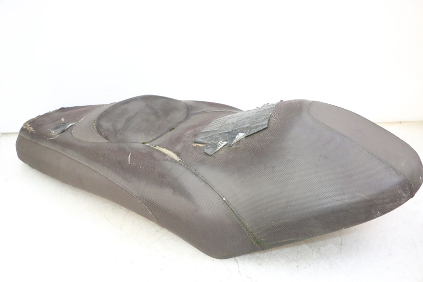 photo de SITZBANK YAMAHA X-MAX XMAX 250 (2006 - 2009) - Zoom auf Gebrauchszustand