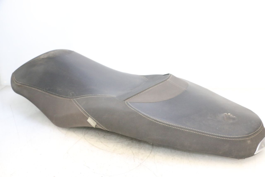 photo de SELLE YAMAHA X-MAX XMAX 125 (2010 - 2013) - Detaillierte Sichtprüfung