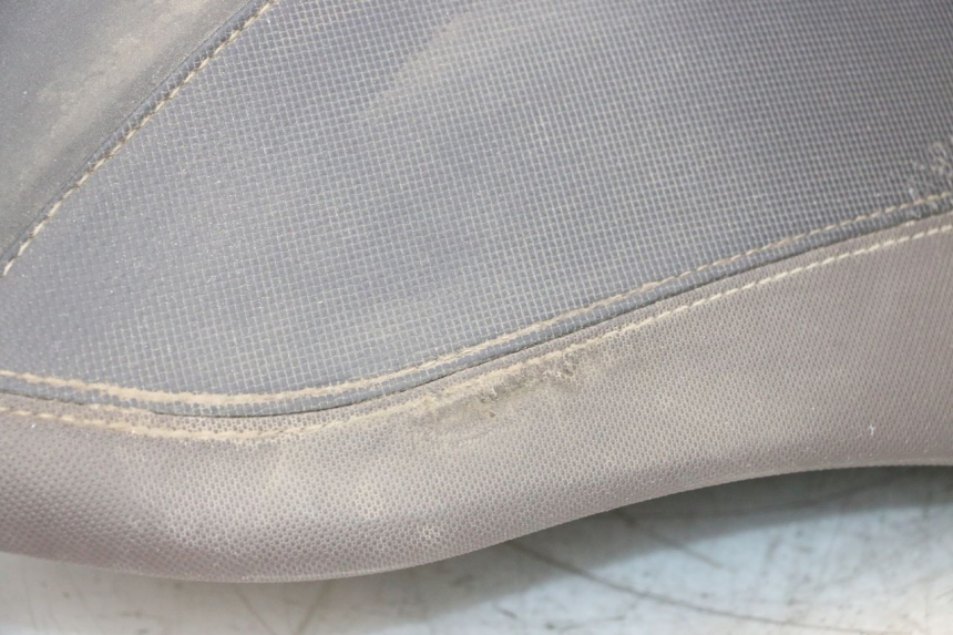 photo de SELLE YAMAHA X-MAX XMAX 125 (2010 - 2013) - Fokus auf die Struktur
