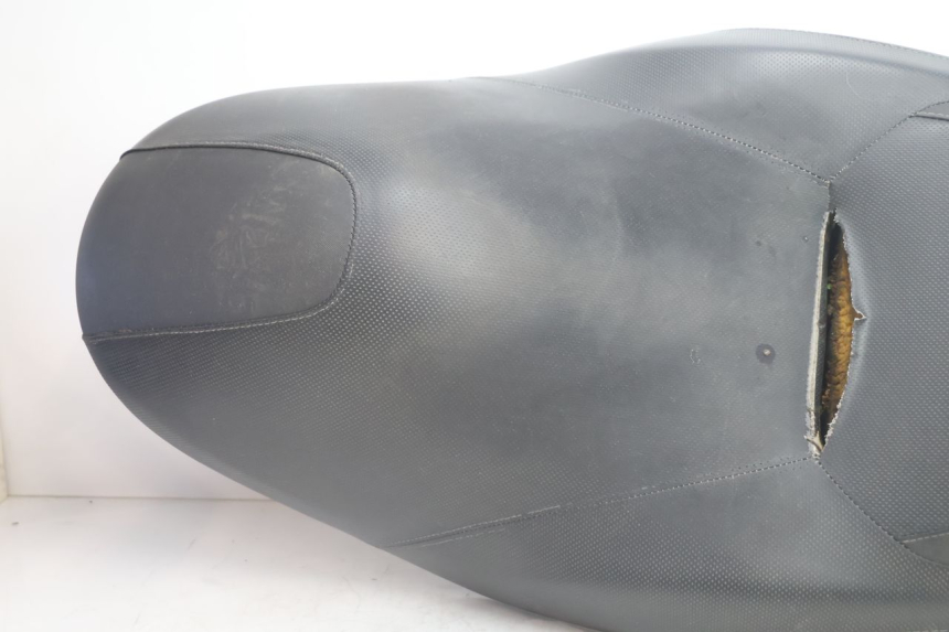 photo de SITZBANK YAMAHA XMAX X-MAX 125 (2006 - 2009) - Detailansicht des Bauteils