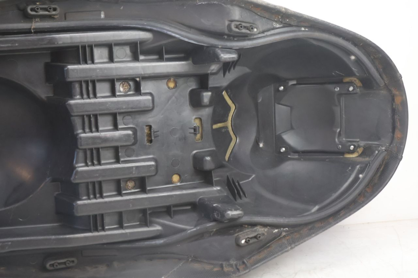 photo de SITZBANK YAMAHA XMAX X-MAX 125 (2006 - 2009) - Weitere Ansicht des Artikels