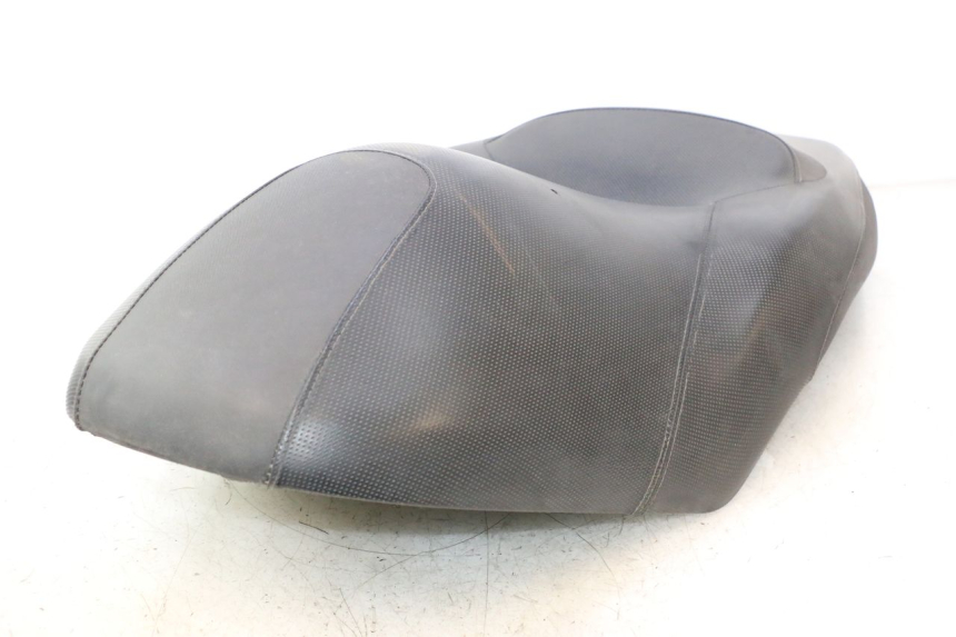 photo de SITZBANK YAMAHA XMAX X-MAX 125 (2006 - 2009) - Zoom auf Komponenten