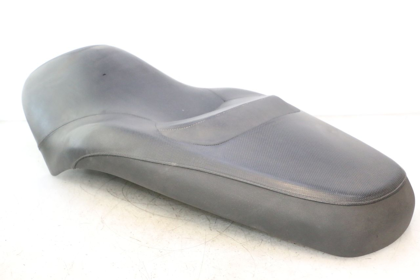 photo de SITZBANK YAMAHA XMAX X-MAX 125 (2006 - 2009) - Hochauflösende Nahaufnahme