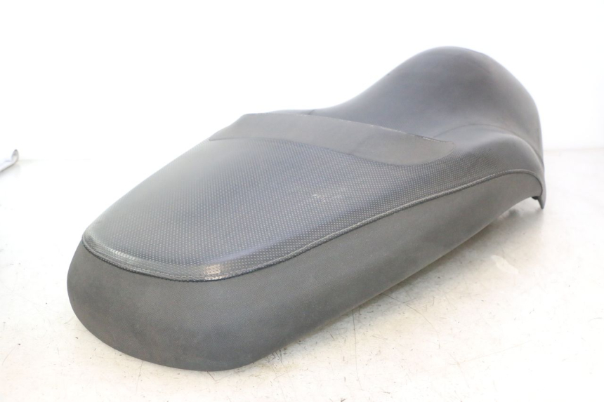 photo de SITZBANK YAMAHA XMAX X-MAX 125 (2006 - 2009) - Detaillierte Sichtprüfung