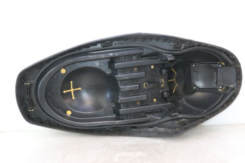 photo de SITZBANK YAMAHA XMAX X-MAX 125 (2006 - 2009) - Kennzeichnungen und Originalreferenzen