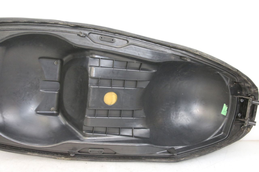 photo de SITZBANK PIAGGIO X10 125 (2012 - 2017) - Charakteristische Merkmale