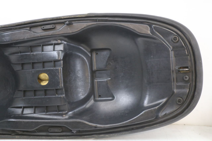 photo de SITZBANK PIAGGIO X10 125 (2012 - 2017) - Charakteristische Merkmale