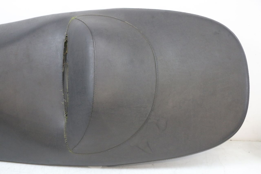 photo de SITZBANK PIAGGIO X10 125 (2012 - 2017) - Zoom auf Gebrauchszustand