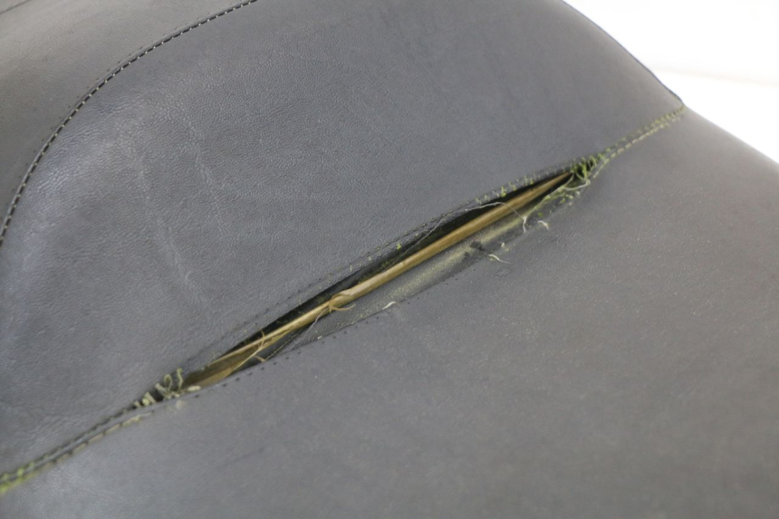 photo de SITZBANK PIAGGIO X10 125 (2012 - 2017) - Details der Befestigungspunkte