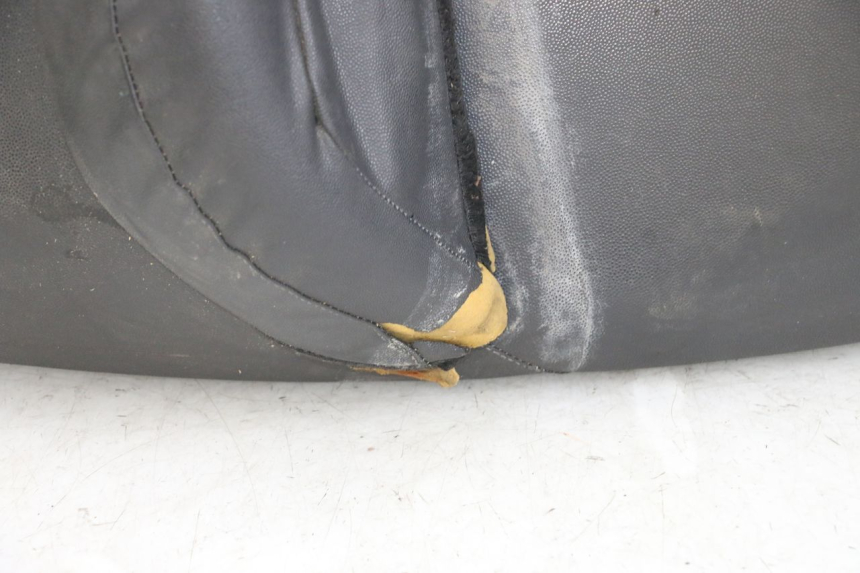 photo de SITZBANK PIAGGIO X9 125 (2000 - 2003) - Fokus auf die Struktur