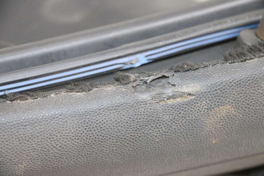 photo de SITZBANK PIAGGIO X9 125 (2000 - 2003) - Kennzeichnungen und Originalreferenzen