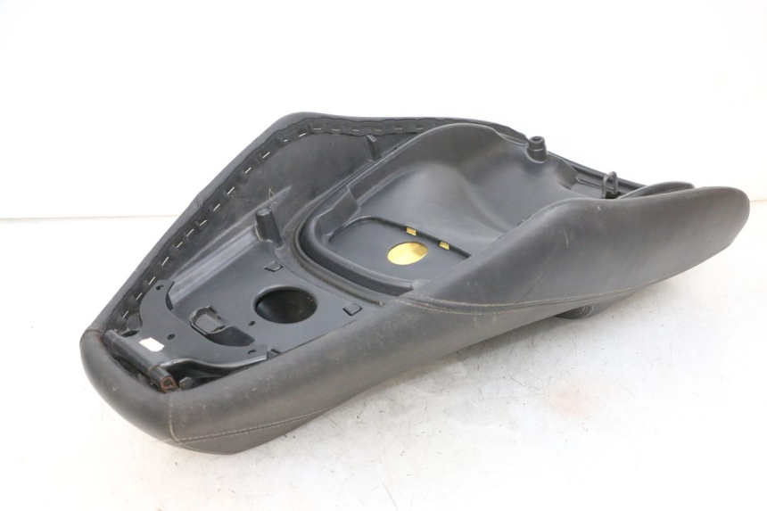 photo de SITZBANK PIAGGIO XEVO - X EVO 125 (2007 - 2017) - Zoom auf Gebrauchszustand