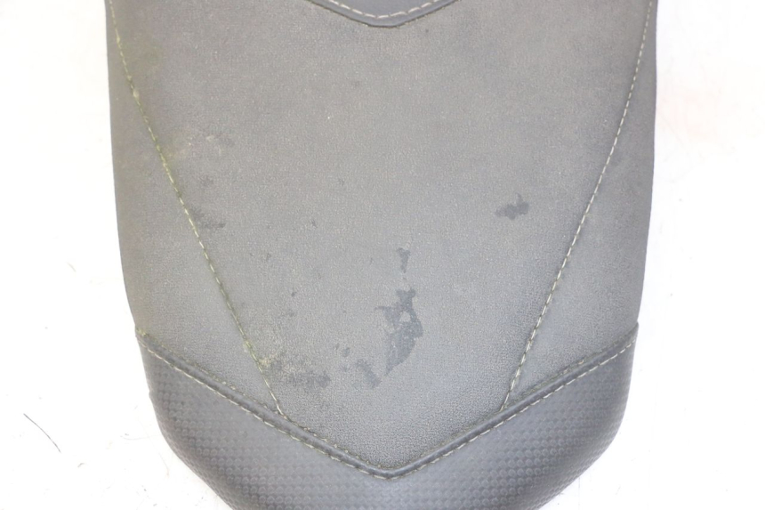 photo de SITZ YAMAHA XJ6 ABS 600 (2008 - 2016) - Detaillierte Sichtprüfung