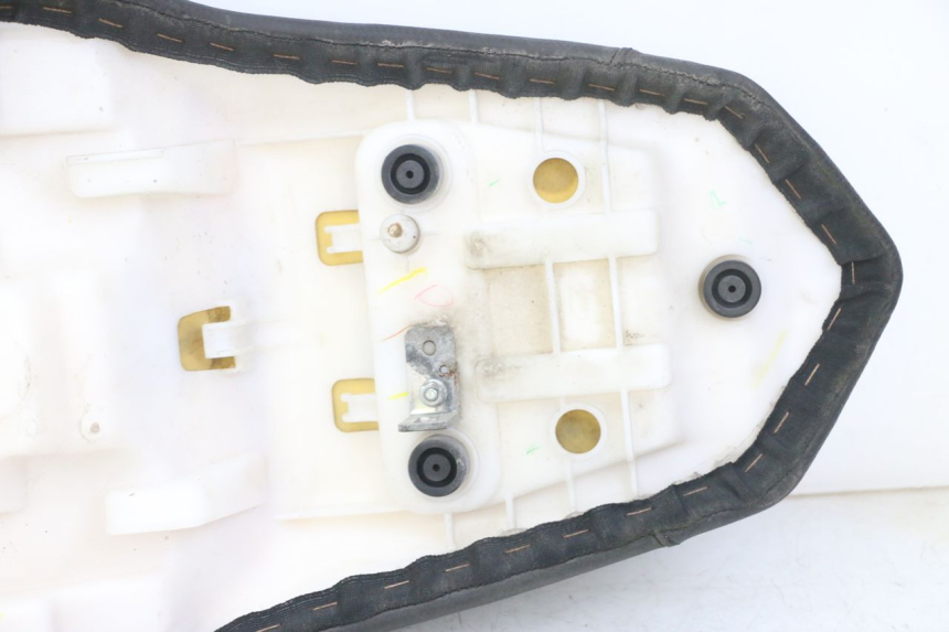 photo de SITZ YAMAHA XJ6 ABS 600 (2008 - 2016) - Geprüftes Gebrauchtteil